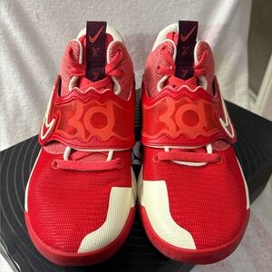 Nike KD TREY 5 X University Red/ Ember Glow/Bordeaux/ CoconutMilk Men Sz 10